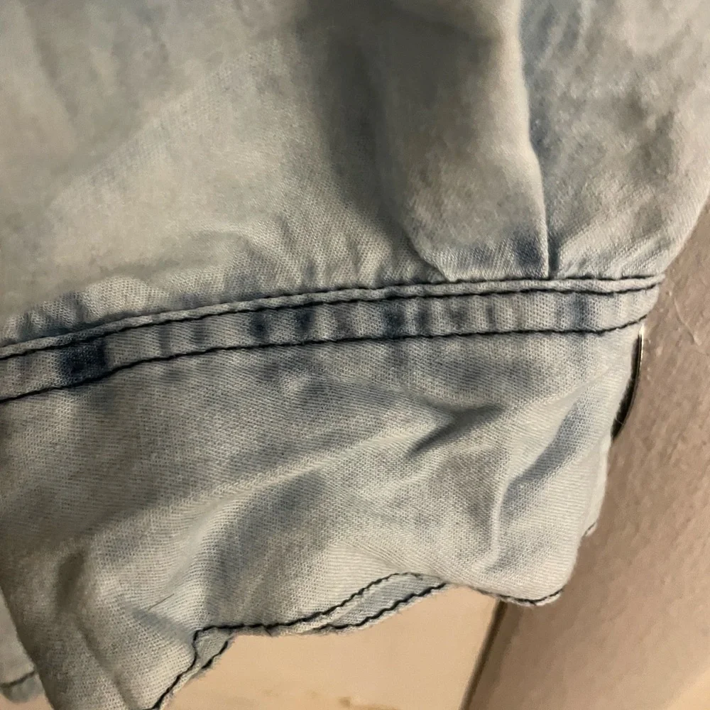 Thrill Distressed Indigo Shirt - Picture 7 of 7
